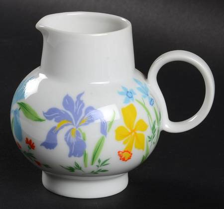 Primavera Creamer