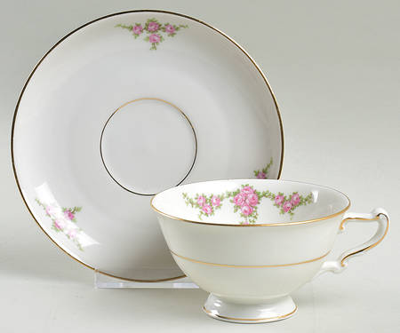 Rosalinda Footed Cup & Saucer Set