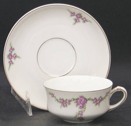 Rosalinda Flat Cup & Saucer Set