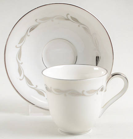 Silver Wreath Flat Demitasse Cup & Saucer Set