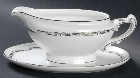 Silver Wreath Gravy Boat with Attached Underplate