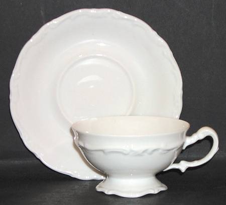 HEJ20 Footed Cup & Saucer Set