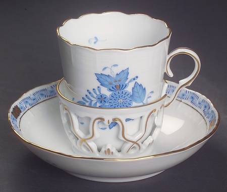 Chinese Bouquet Blue (AB) Trembleuse Cup & Saucer Set