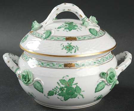 Chinese Bouquet Green (AV) Bean Pot & Lid