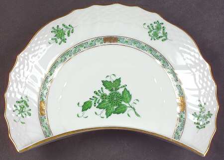 Chinese Bouquet Green (AV) Crescent Salad Plate