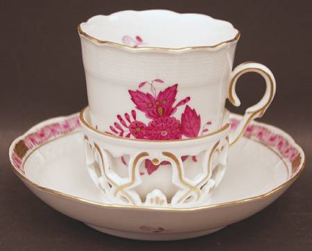 Chinese Bouquet Raspberry (AP) Trembleuse Cup & Saucer Set
