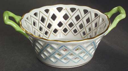 Queen Victoria (Green Border) Medium Open Weave Basket with Handle by Herend