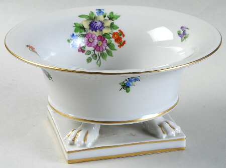 Saxonian Boquet (Bs) 3" Footed Urn