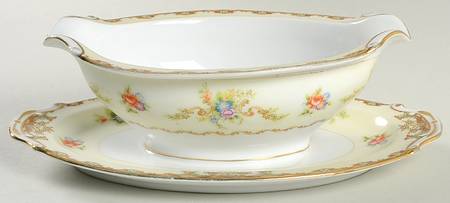 HIR4 Gravy Boat with Attached Underplate