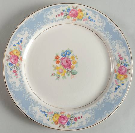 B1323 Luncheon Plate