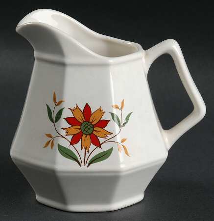 Bayberry Creamer by Homer Laughlin 