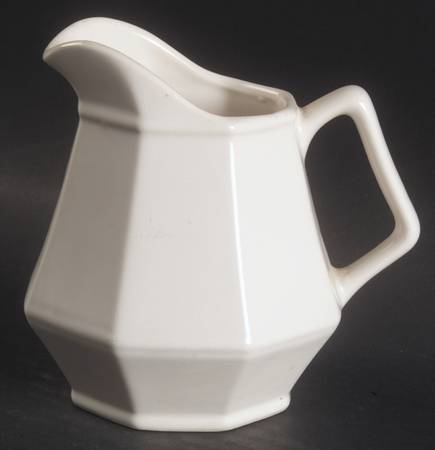 Colonial White Creamer