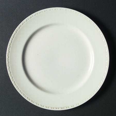 Eggshell Georgian (Also A Shape) by Homer Laughlin 