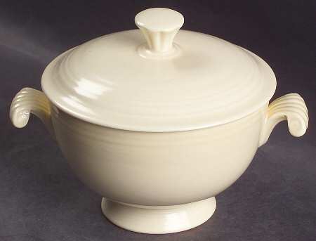 Fiesta Old Ivory (Cream) Covered Onion Soup