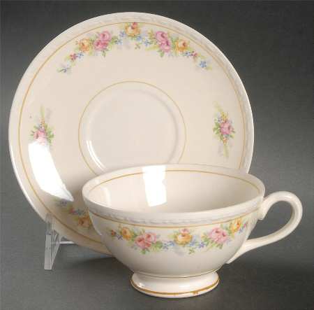 G3466 Footed Cup & Saucer Set by Homer Laughlin 