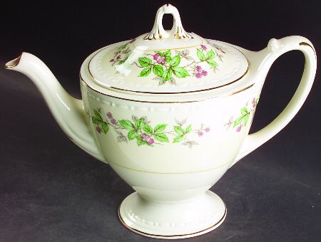 Greenbriar Teapot & Lid
