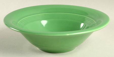 Harlequin Medium Green (Older) Oatmeal Bowl