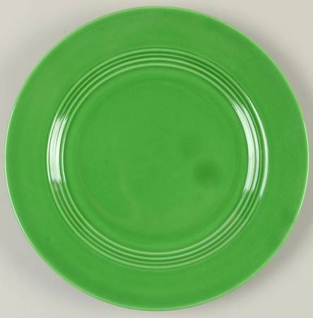 Harlequin Medium Green (Older) Luncheon Plate