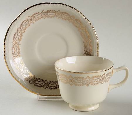 HLC466 Footed Cup & Saucer Set