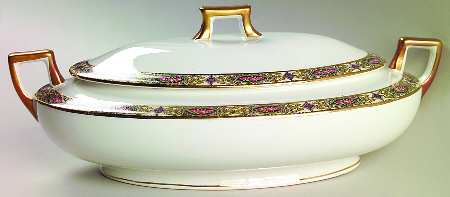 Vandemere Oval Covered Vegetable