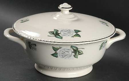 Windsor Rose Round Covered Vegetable