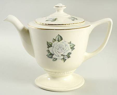Windsor Rose Teapot & Lid