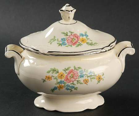 Louise Sugar Bowl & Lid