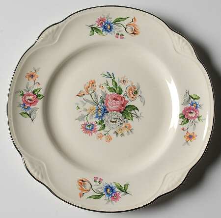 M212 (Marigold) Salad Plate