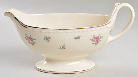 Rambler Rose (Eggshell Georgian, American Vogue) Gravy Boat