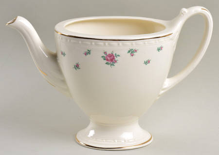Rambler Rose (Eggshell Georgian, American Vogue) Teapot No Lid