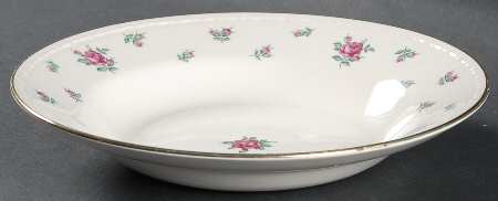 Rambler Rose (Eggshell Georgian, American Vogue) Rim Soup Bowl