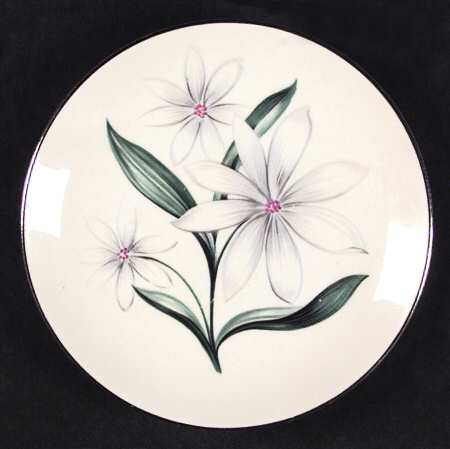 Bali Flower (Rhythm Shape) by Homer Laughlin 