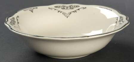 Silver Rose Patrician Silver Scroll Fruit/Dessert (Sauce) Bowl