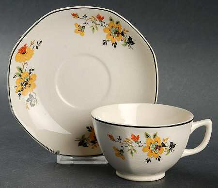 W127-30 Footed Cup & Saucer Set