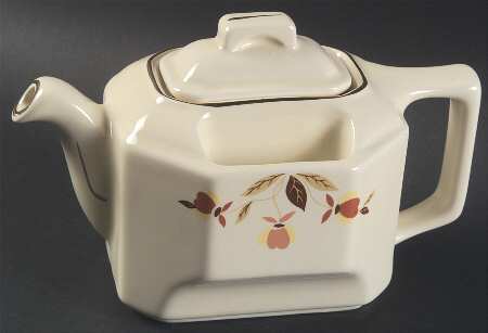 Autumn Leaf T Ball Square Teapot
