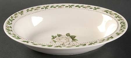 Cameo Rose 10" Oval Vegetable Bowl