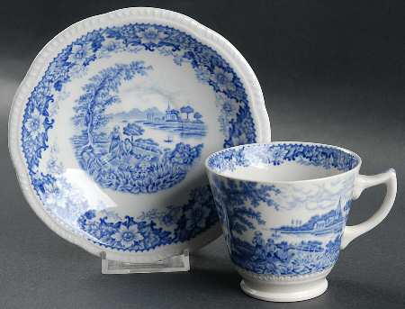 Silverdale Footed Cup & Saucer Set