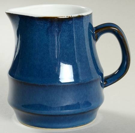 Largo Creamer by Haniwa
