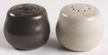 Sea & Sand (Coupe Shape) Salt & Pepper Set