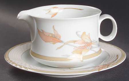 Alcazar Gravy Boat & Underplate