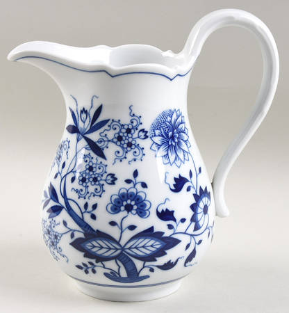 Blue Onion 32 Oz Pitcher