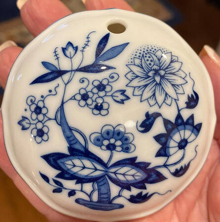 Blue Onion Pill Box