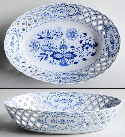 Blue Onion 10" Pierced Oval Bowl