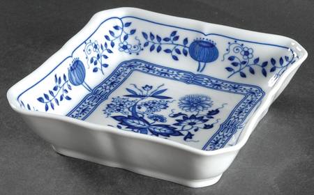 Blue Onion 5" Square Tray