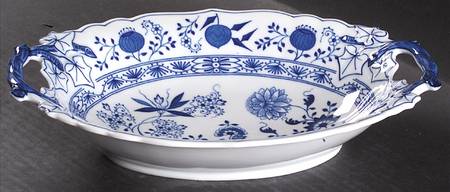 Blue Onion 12" Oval Vegetable Bowl