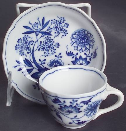Blue Onion Flat Demitasse Cup & Saucer Set