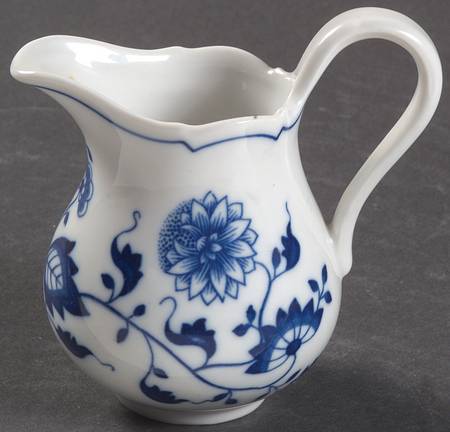 Blue Onion Mini Creamer