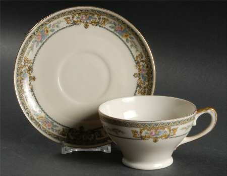 Carinthia Footed Cup & Saucer Set