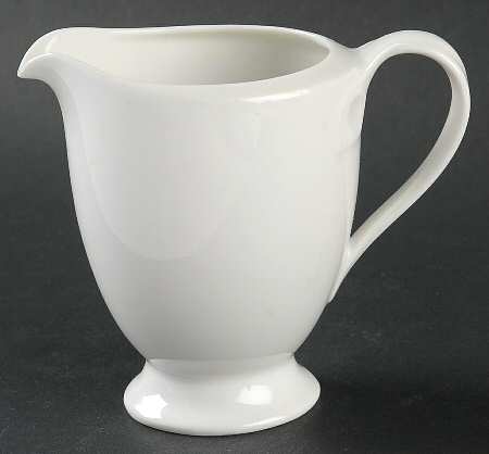 Fleuron White Creamer