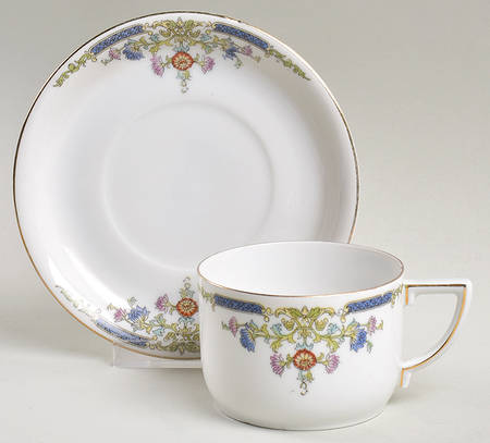 HUT6 Flat Cup & Saucer Set
